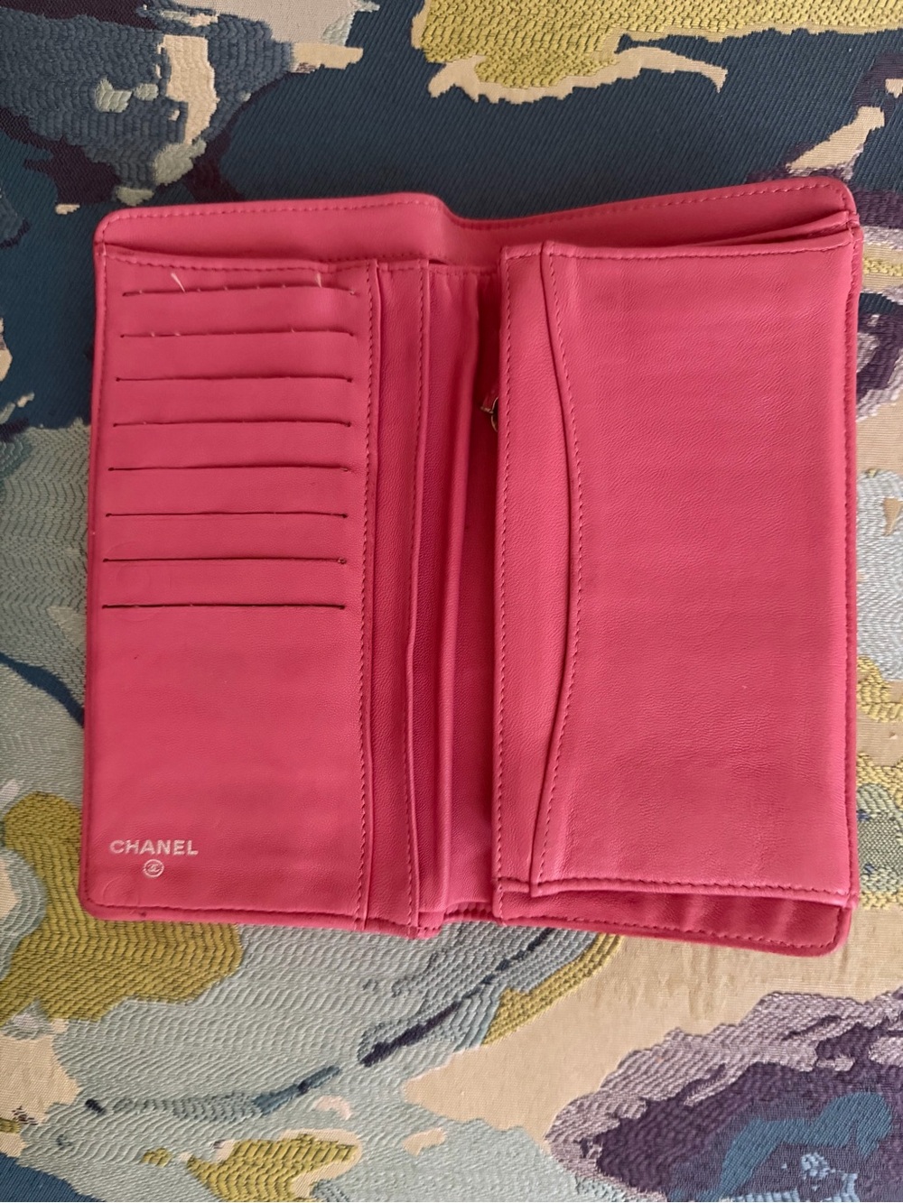 AUTHENTIC Chanel Quilted Pink Leather Wallet with CC Logo - Picture 4 of 10